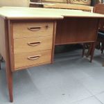 733 6140 Skrivbord